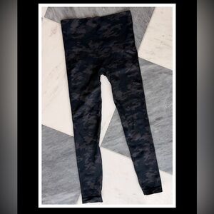 Women’s SPANX Black/Gray/Green/Navy Camouflage Leggings